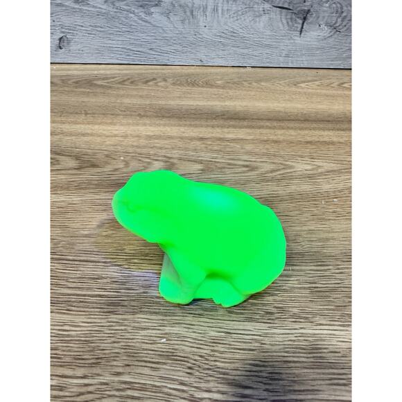 Vintage Fenton Vaseline/Uranium Glass Frog Figurine Glows Under UV Light 4” - Picture 1 of 12